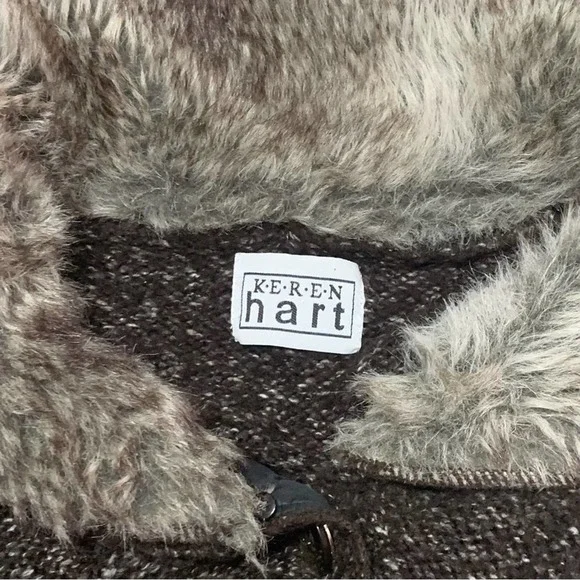 Keren Hart coffee Color cardigan sweater, faux fur collar. Large - Picture 15 of 16